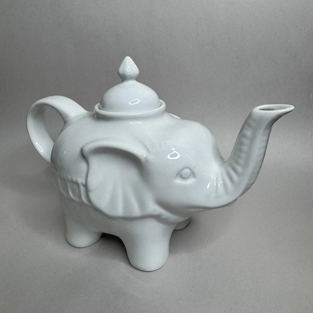 Gordon‎ Bleu White Ceramic Elephant Teapot